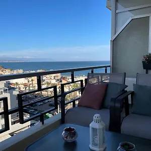 Totalmente Reformado Con Piscina Y Jardines Al Lado De La Playa De La Carihuela , Torremolinos España